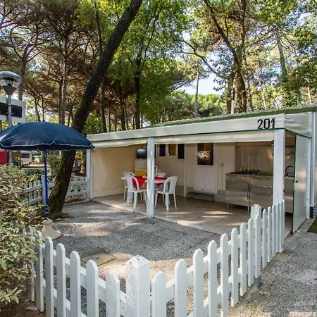 キャンプ場 Club Del Sole Easy Village マリーナ・ロメア