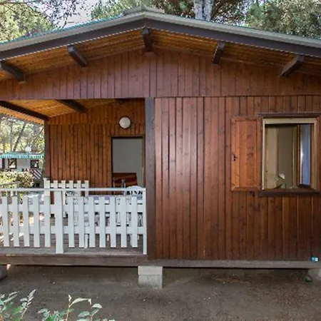 Club Del Sole Easy Village キャンプ場