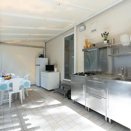 キャンプ場 Club Del Sole Easy Village マリーナ・ロメア