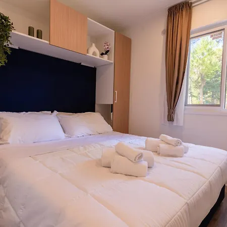 Club Del Sole Easy Village キャンプ場 3*