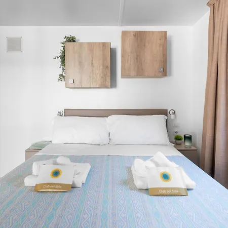 Club Del Sole Easy Village 玛里纳罗米亚