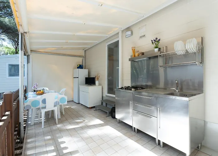 Кемпинг Club Del Sole Easy Village Марина-Ромеа